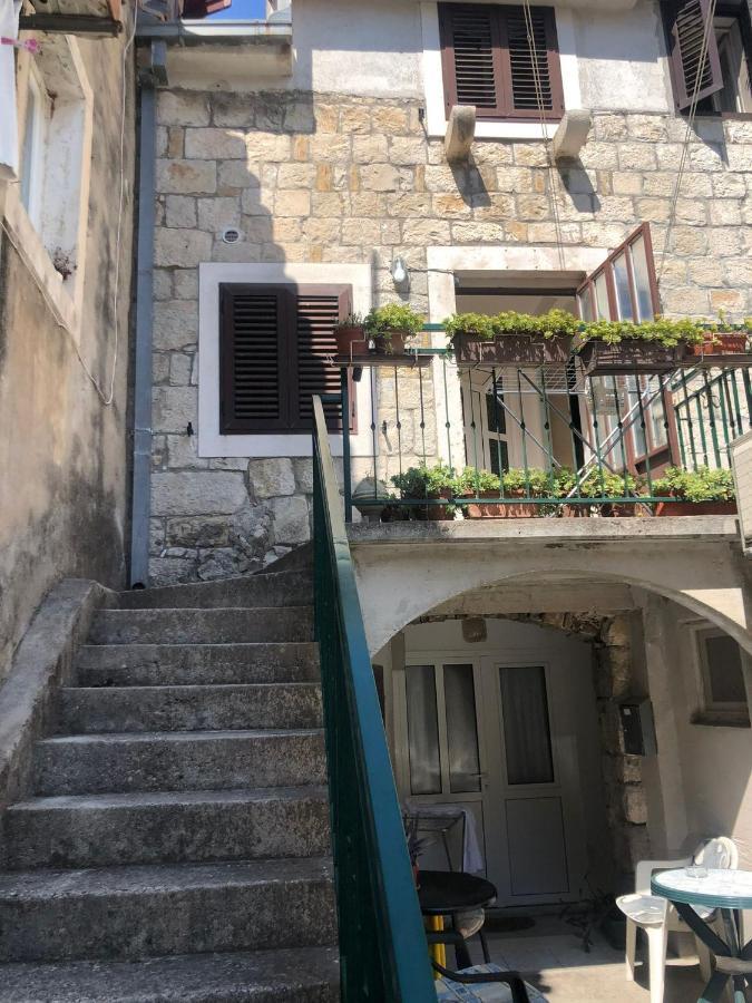 Old Town Apartment Nina 1 Σπλιτ Εξωτερικό φωτογραφία